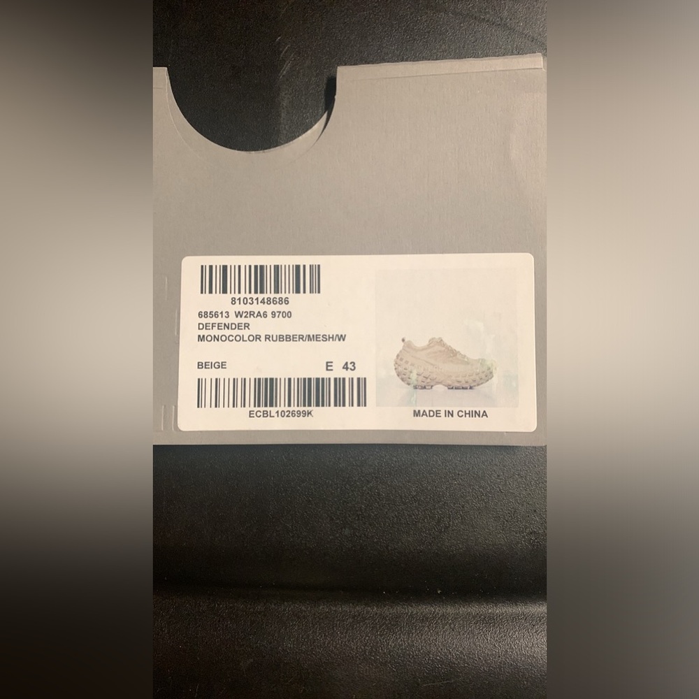 Balenciaga Defenders - Picture 2 of 12